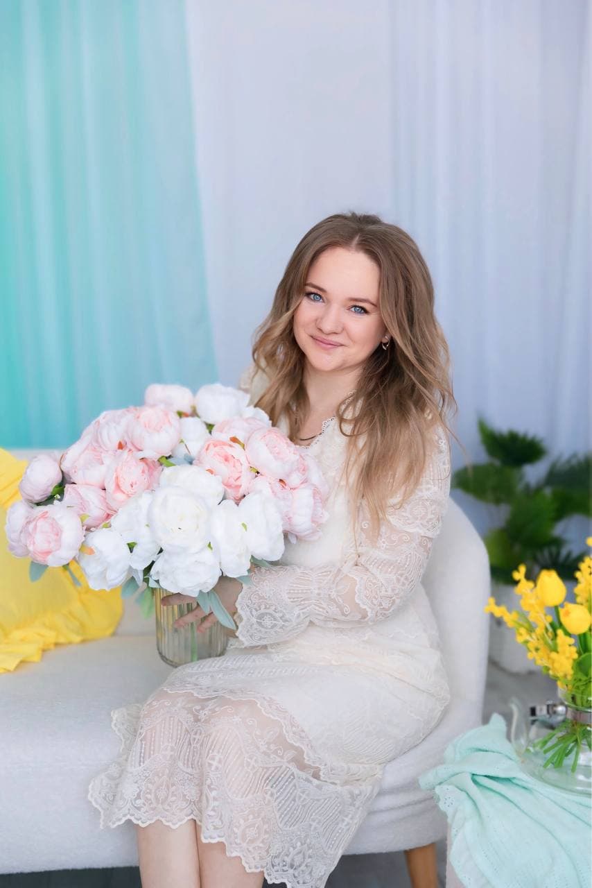Кристина Щ